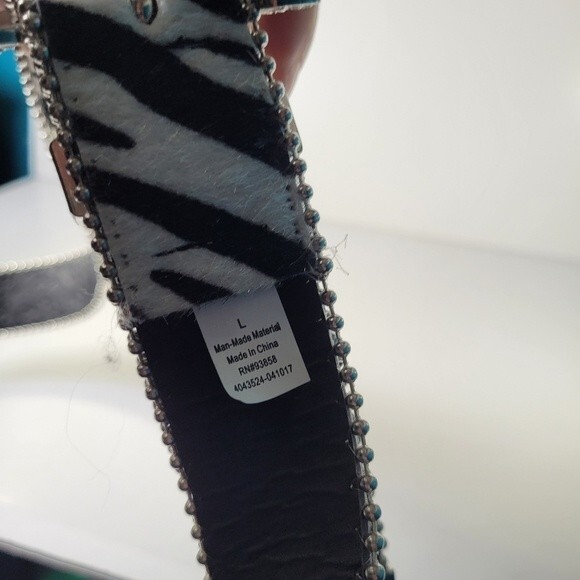 Zebra sparkly embellished rodeo western funky  belt size large - Picture 4 of 4